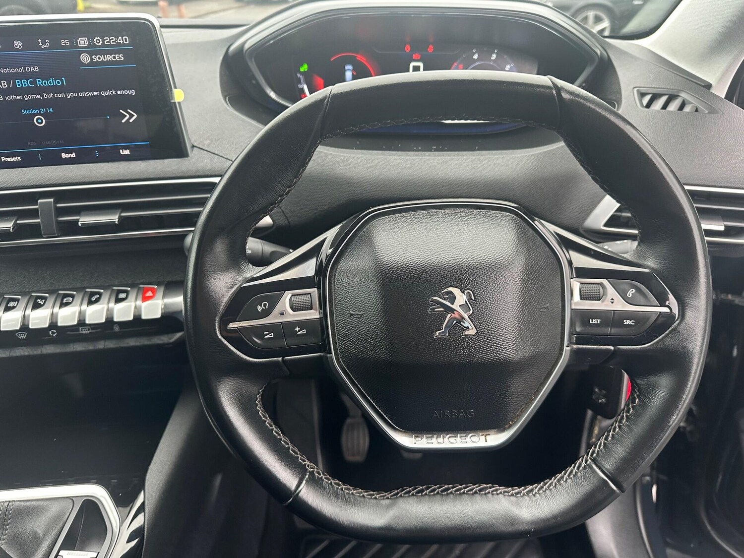 Used Peugeot 3008 2018 for sale - 76550315: Photo 38