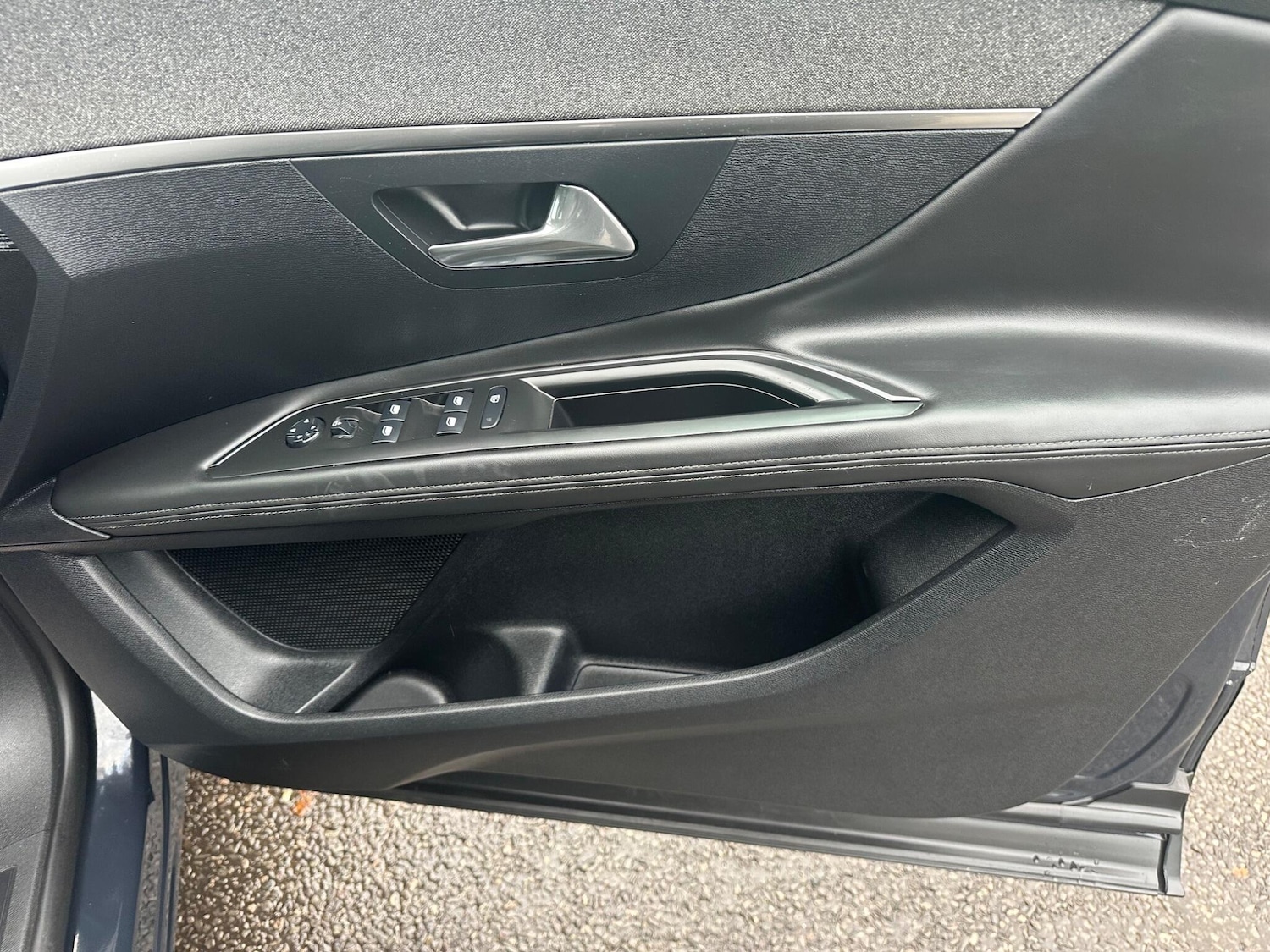 Used Peugeot 3008 2018 for sale - 76550315: Photo 40