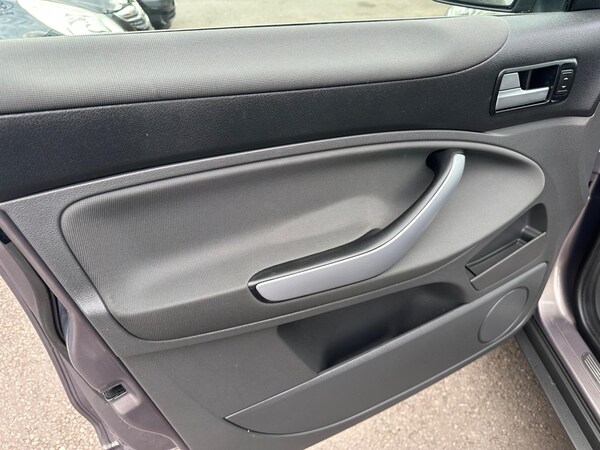 Used Ford Kuga 2012 for sale - 74849393: Photo 27