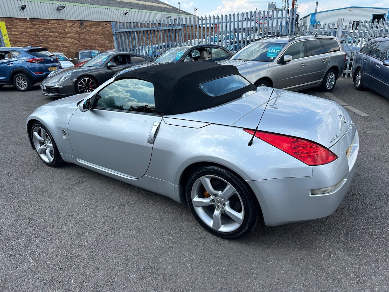 Used Nissan 350Z 2009 for sale - 77175042: Photo 15
