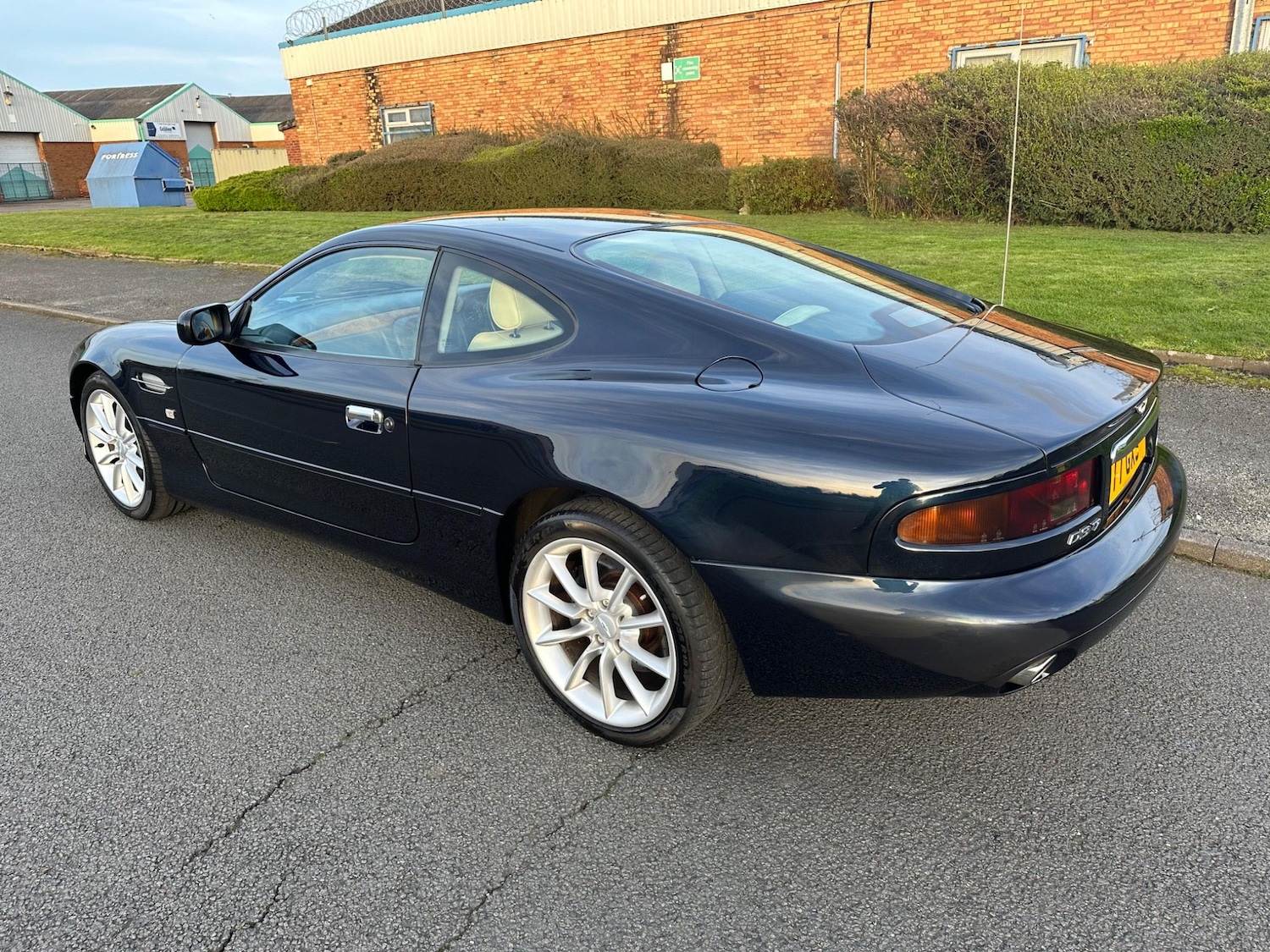 Used Aston Martin DB7 2000 for sale - 76991850: Photo 15
