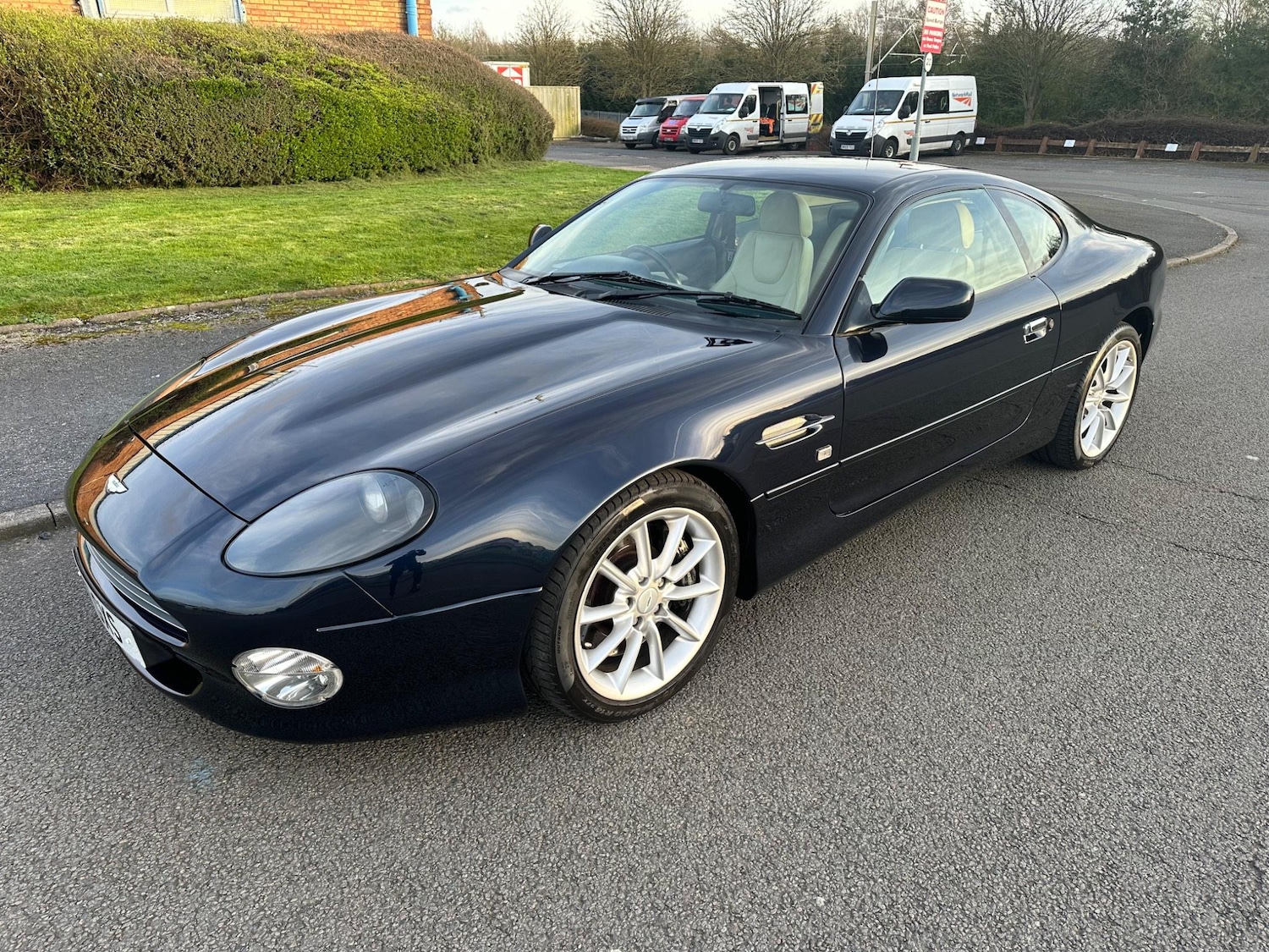 Used Aston Martin DB7 2000 for sale - 76991850: Photo 3