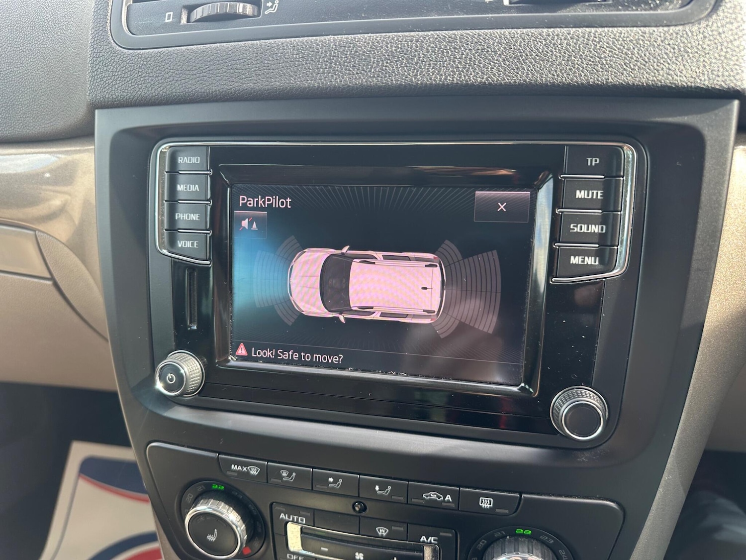 Used Skoda Yeti 2015 for sale - 78006586: Photo 36