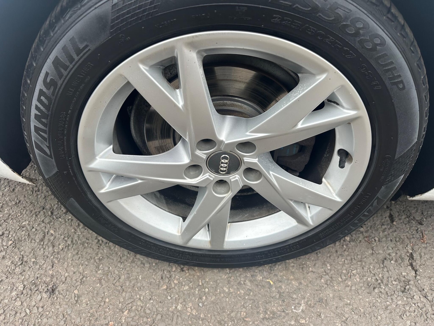 Used Audi A4 Avant 2016 for sale - 76349544: Photo 17