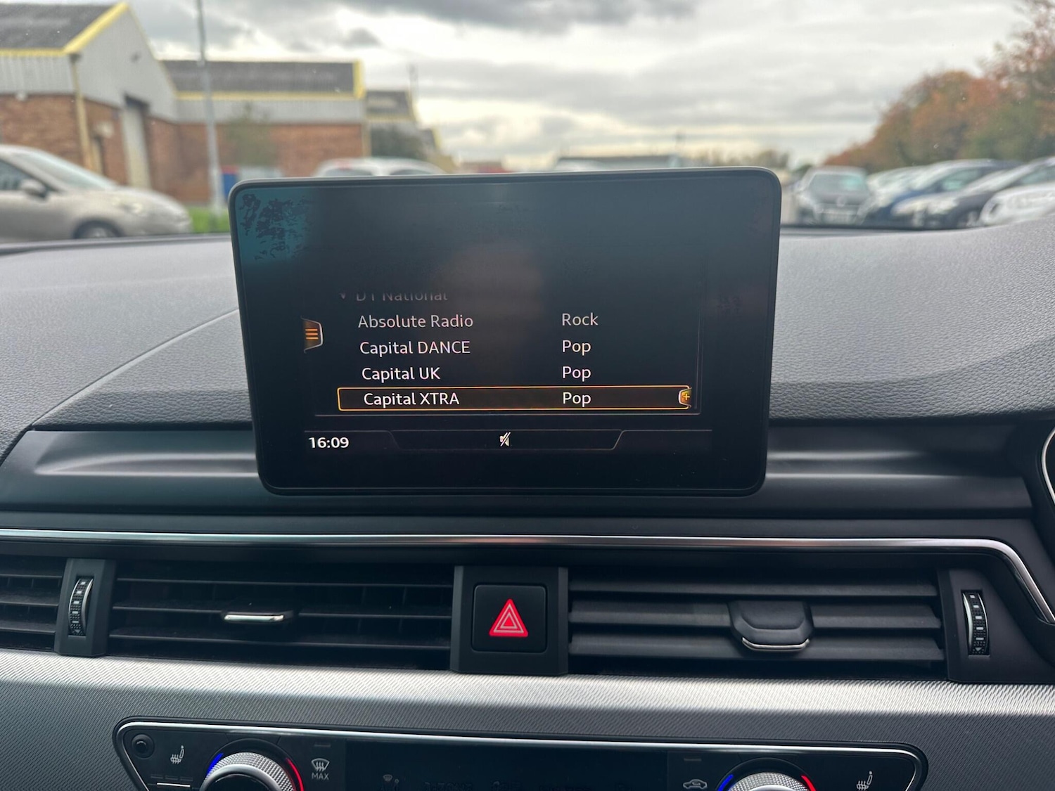 Used Audi A4 Avant 2016 for sale - 76349544: Photo 41