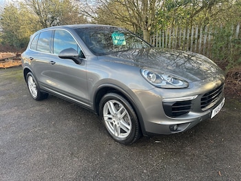 Used Porsche Cayenne 2016 for sale - 77625831: Photo