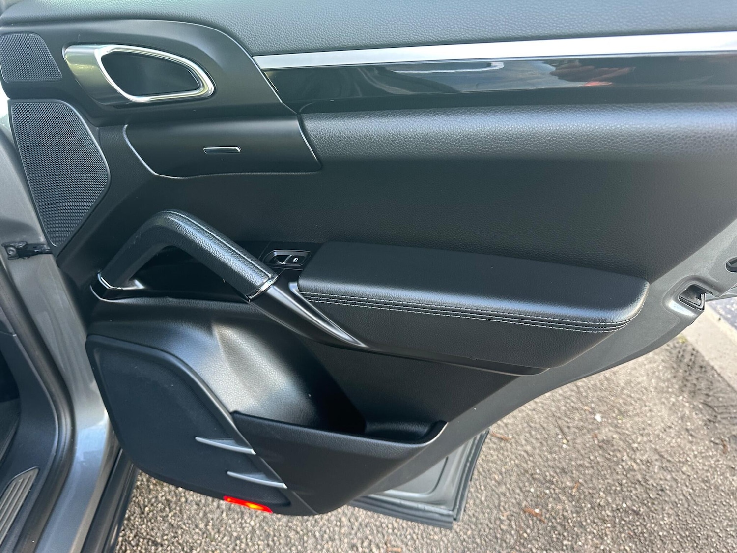 Used Porsche Cayenne 2016 for sale - 77625831: Photo 31