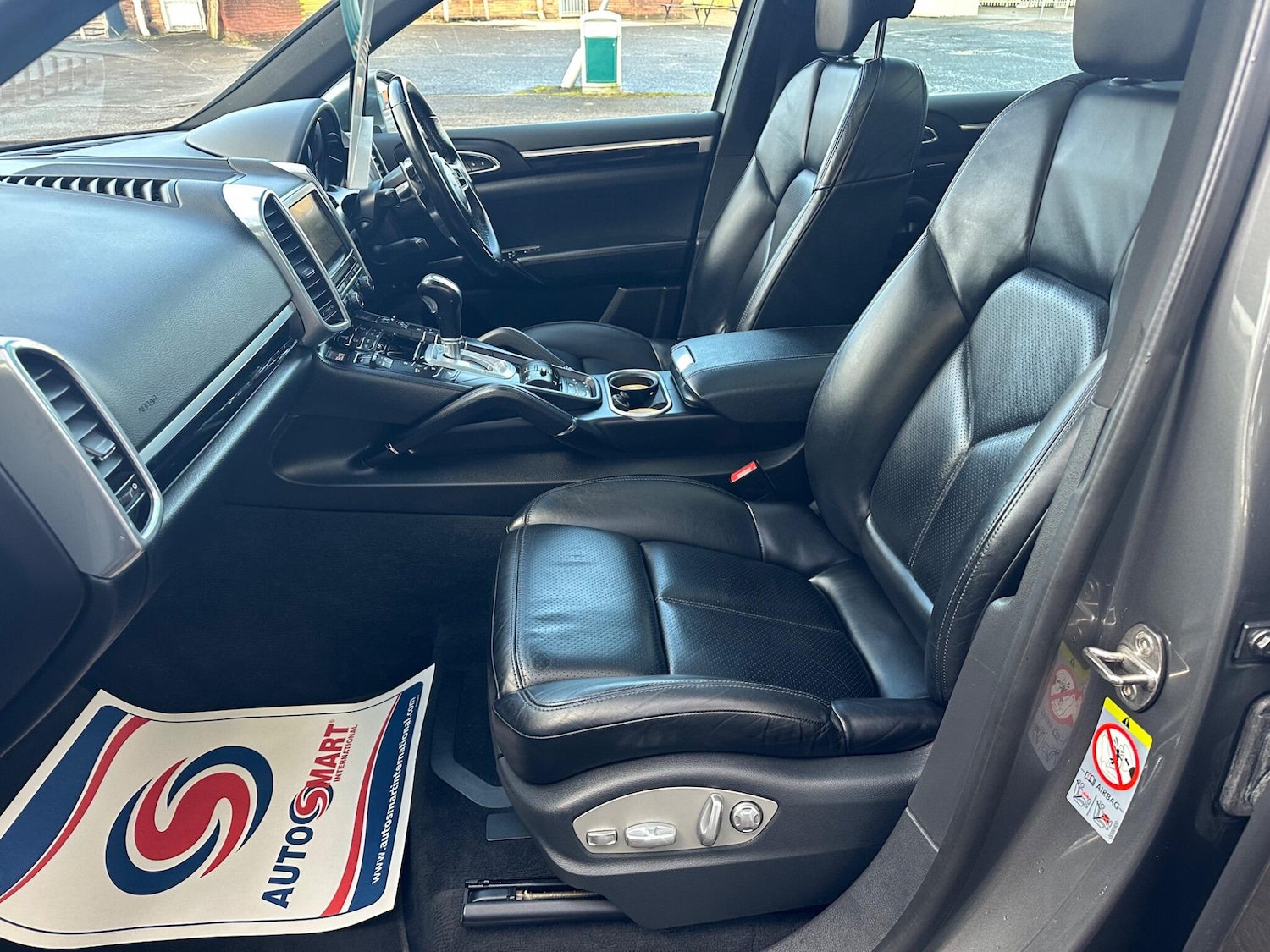 Used Porsche Cayenne 2016 for sale - 77625831: Photo 48