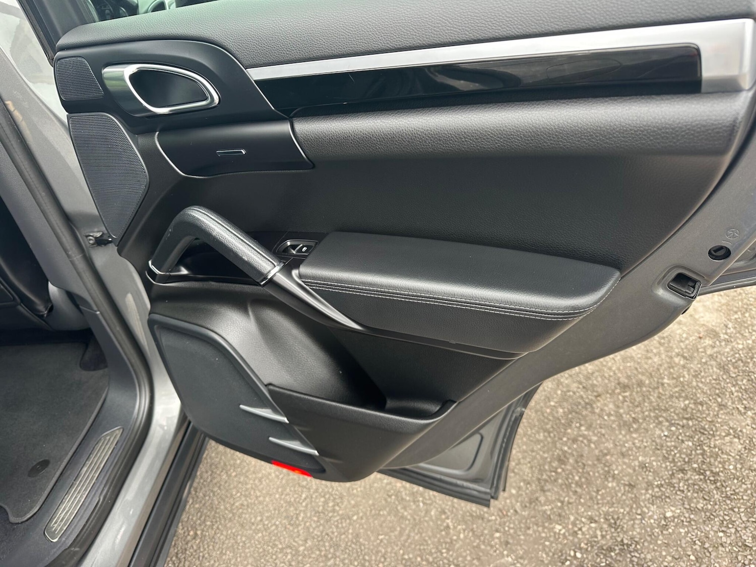 Used Porsche Cayenne 2016 for sale - 77625831: Photo 58