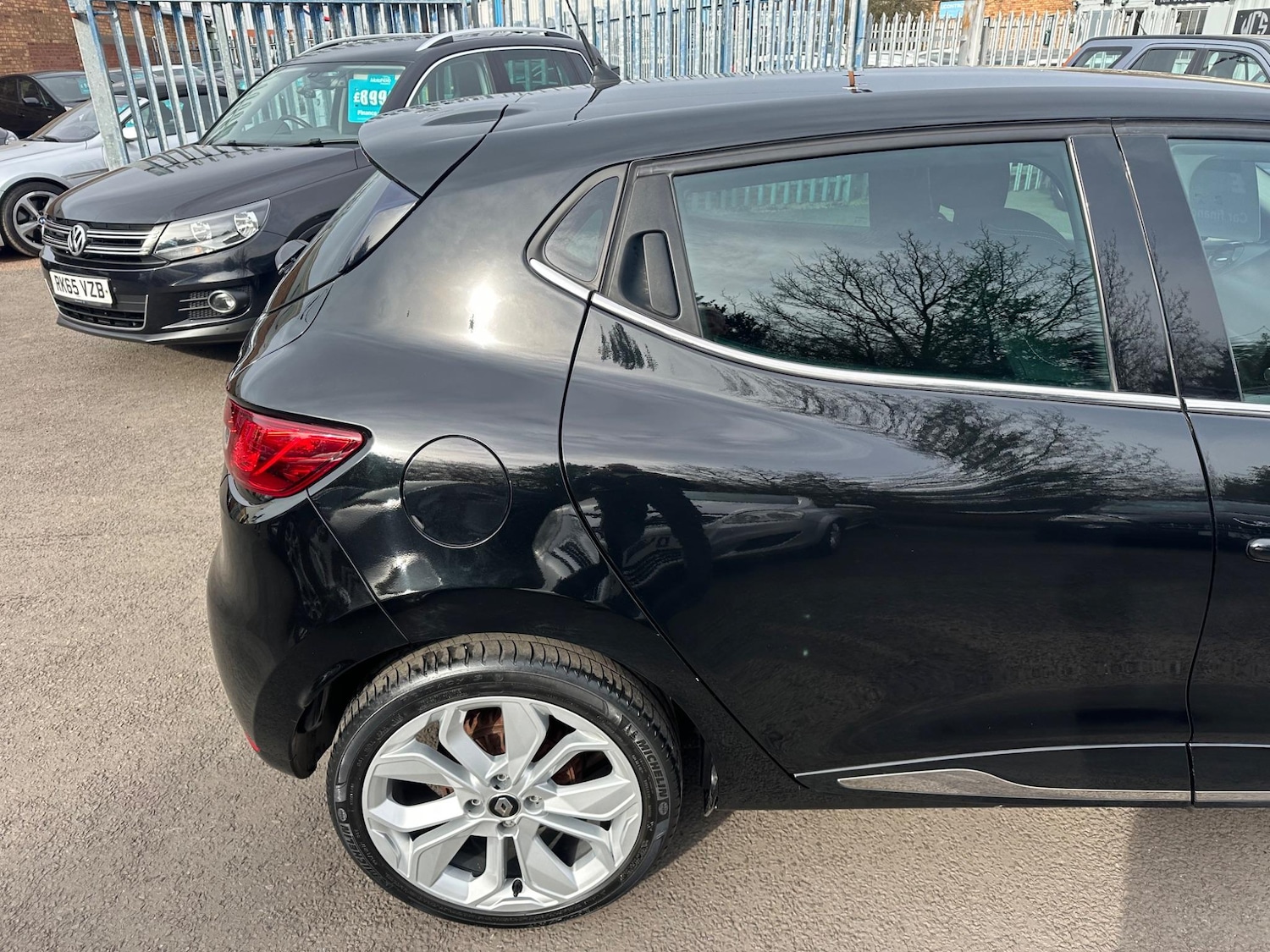 Used Renault Clio 2019 for sale - 76993767: Photo 21
