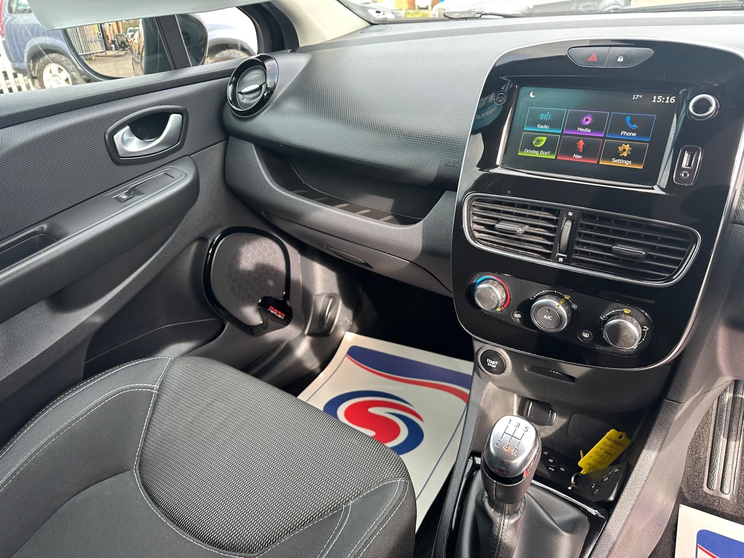 Used Renault Clio 2019 for sale - 76993767: Photo 26