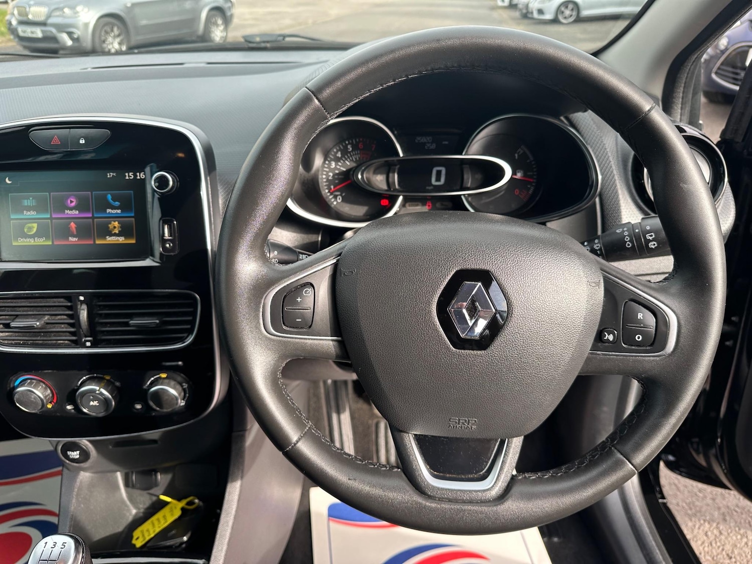 Used Renault Clio 2019 for sale - 76993767: Photo 44