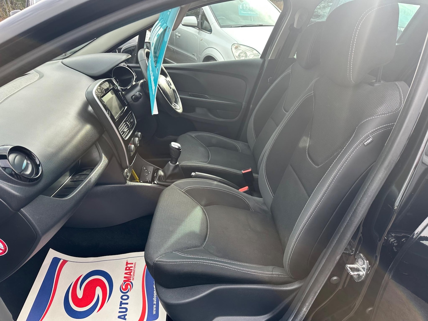 Used Renault Clio 2019 for sale - 76993767: Photo 47