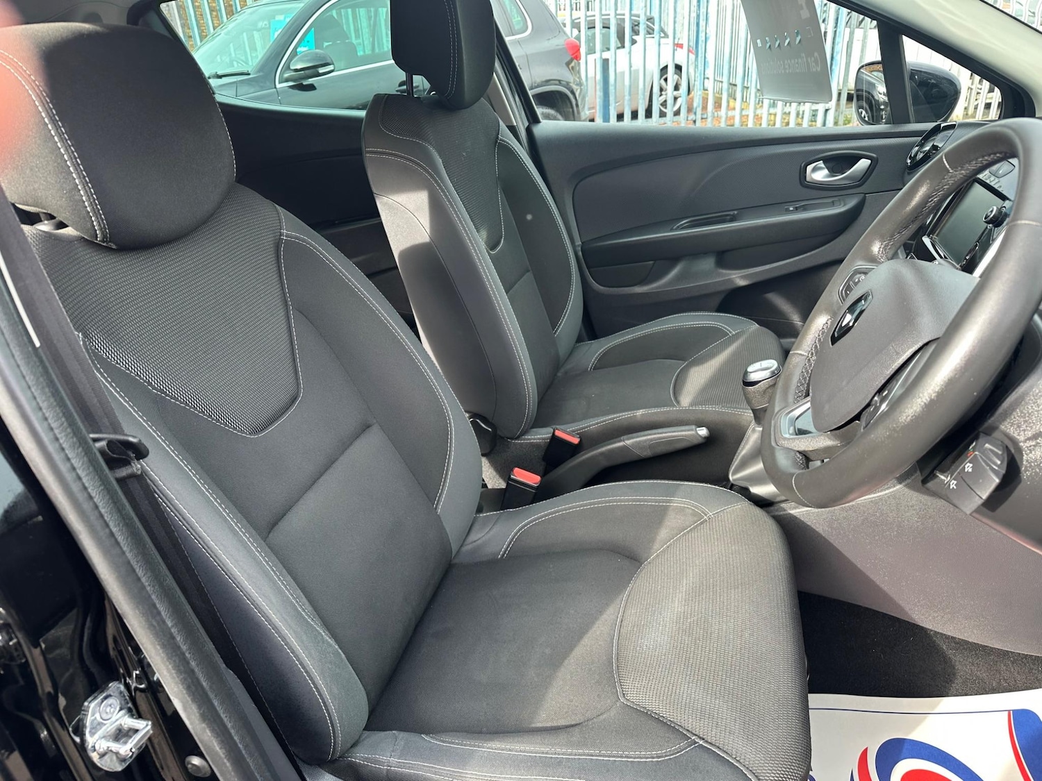 Used Renault Clio 2019 for sale - 76993767: Photo 7