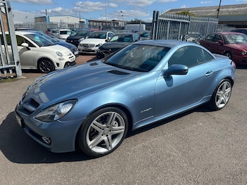 Used Mercedes-Benz SLK 2010 for sale - 76987985: Photo