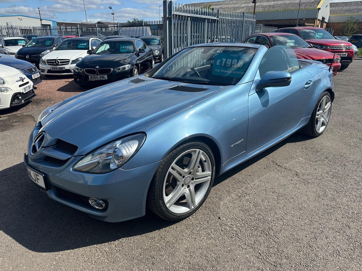 Used Mercedes-Benz SLK 2010 for sale - 76987985: Photo 6