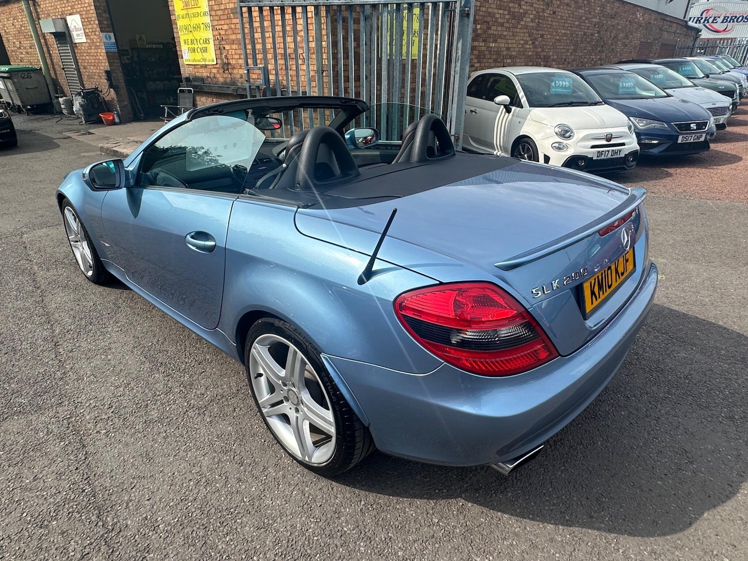 Used Mercedes-Benz SLK 2010 for sale - 76987985: Photo 8