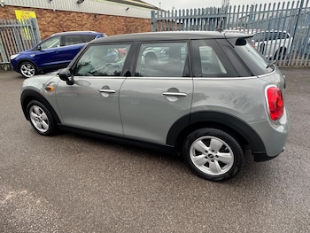 Used MINI Hatch 2017 for sale - 77611774: Photo