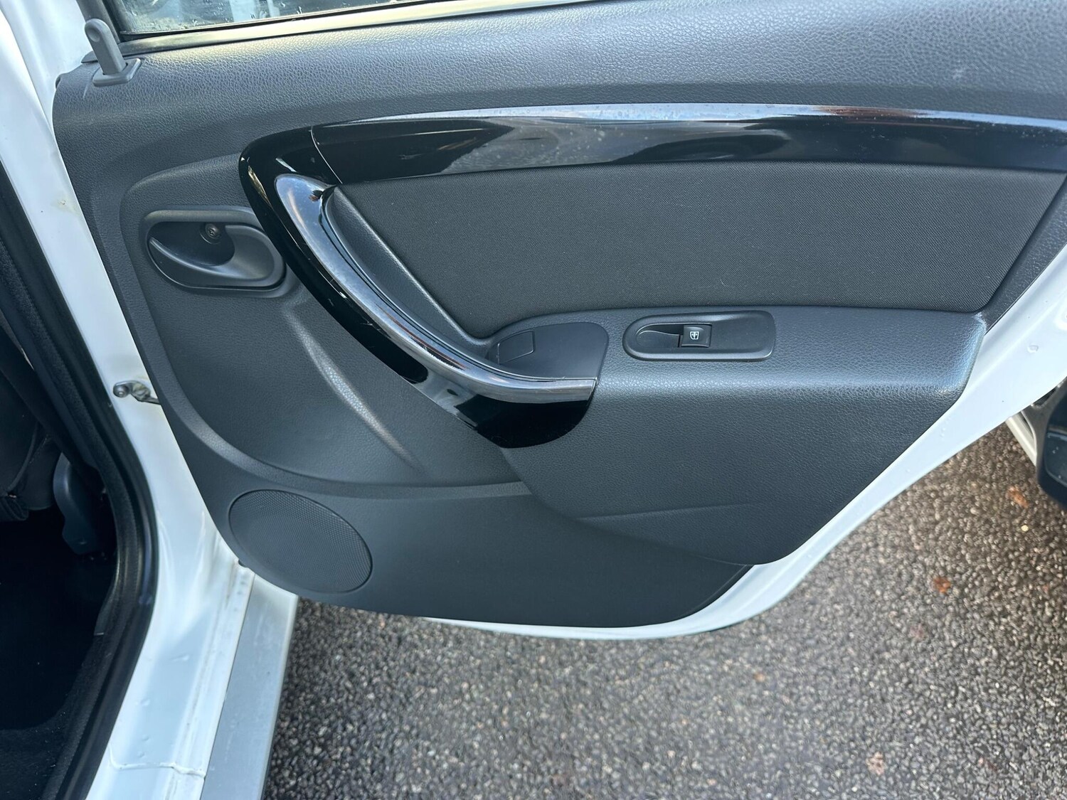 Used Dacia Duster 2014 for sale - 76964810: Photo 38