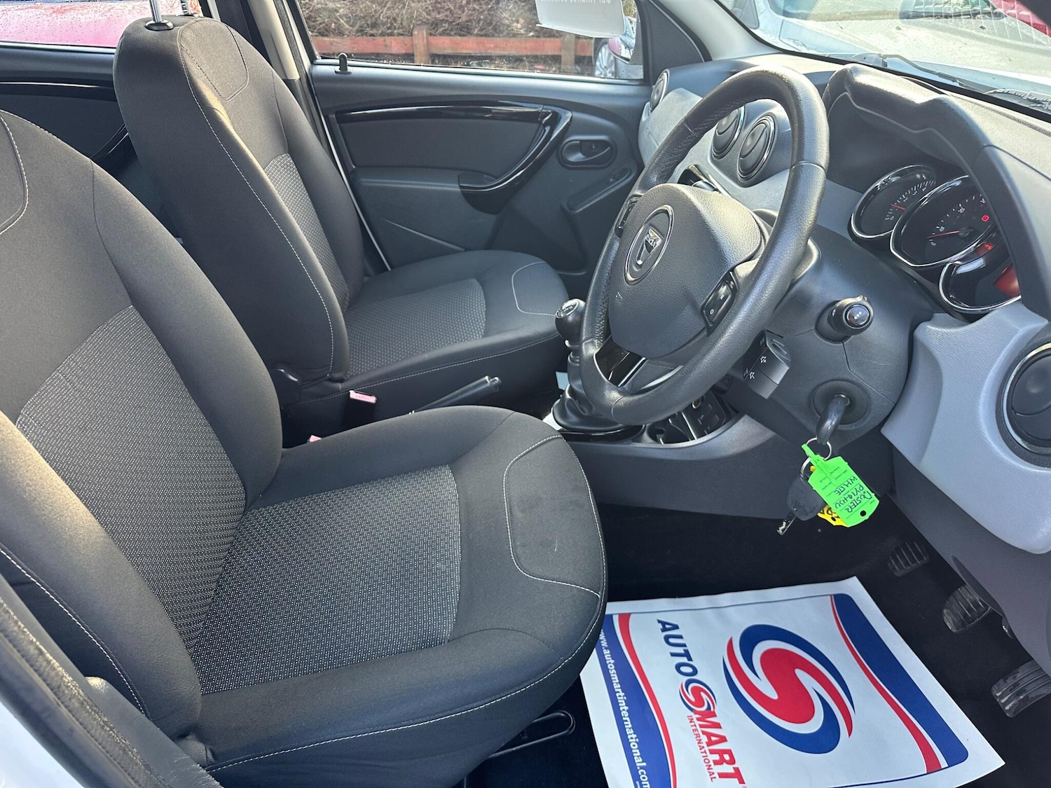 Used Dacia Duster 2014 for sale - 76964810: Photo 5