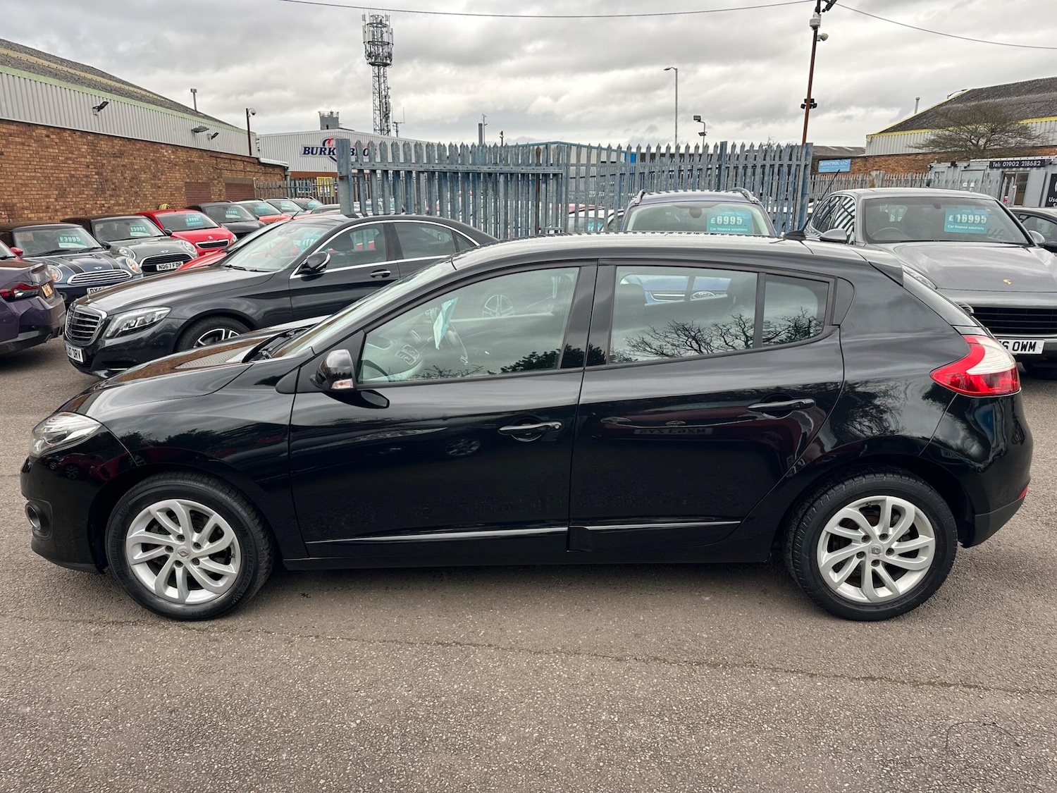 Used Renault Megane 2014 for sale - 77645924: Photo 4