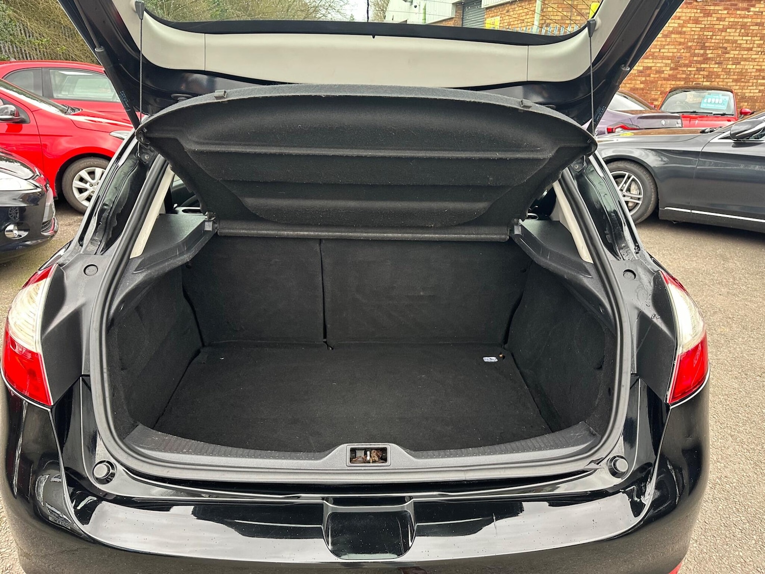 Used Renault Megane 2014 for sale - 77645924: Photo 40