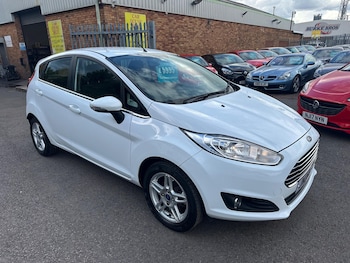 2013 (62) - 1.25 Zetec Euro 5 5dr