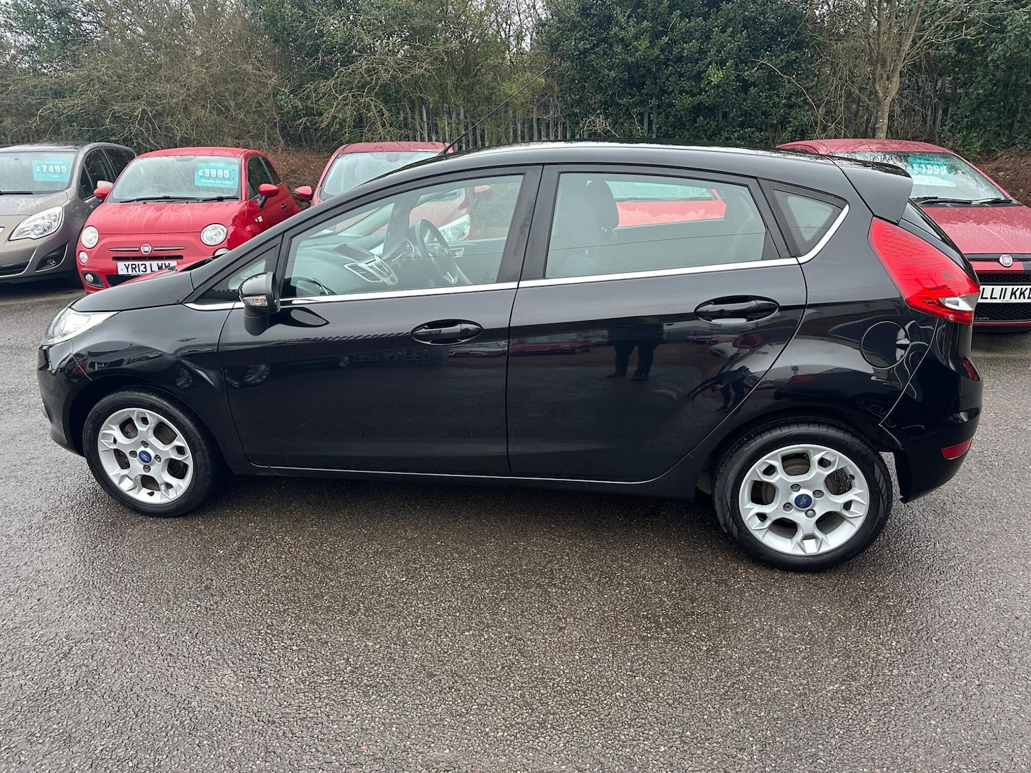 Used Ford Fiesta 2012 for sale - 77440818: Photo 9