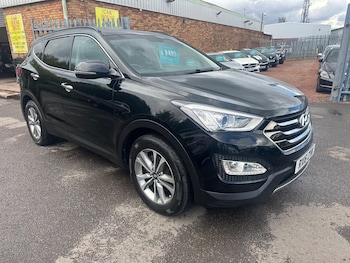 Used Hyundai Santa Fe 2016 for sale - 79601842: Photo