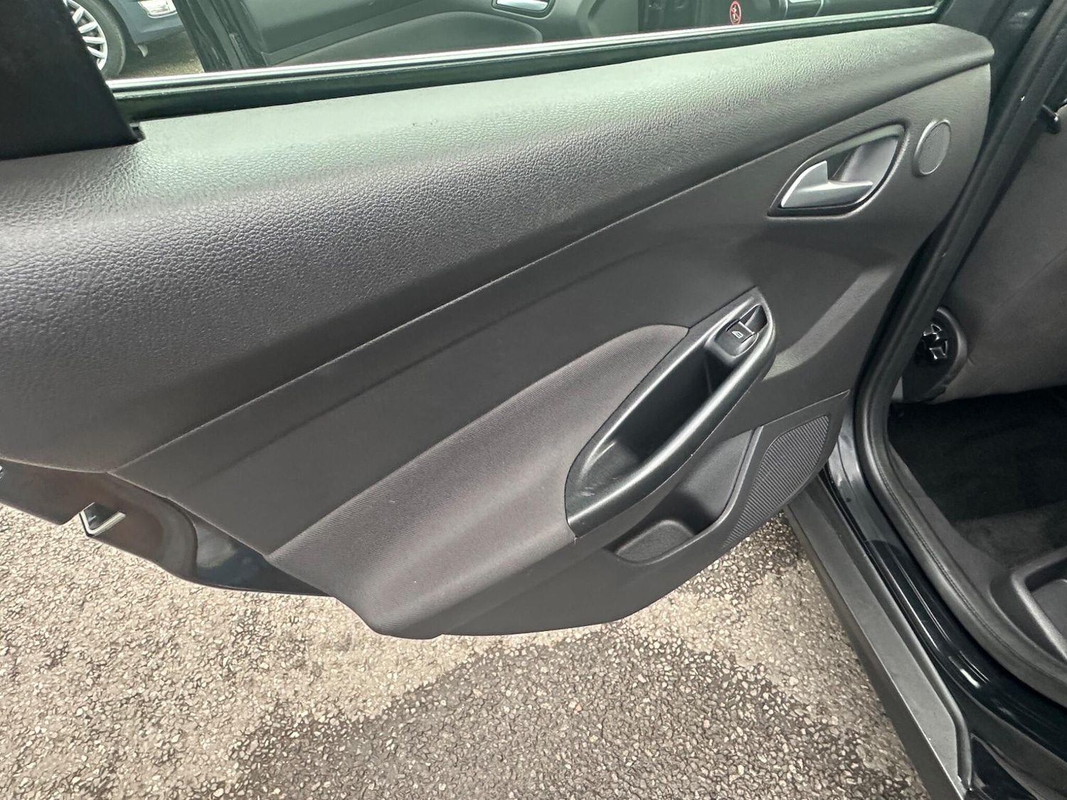 Used Ford Focus 2013 for sale - 75990139: Photo 21