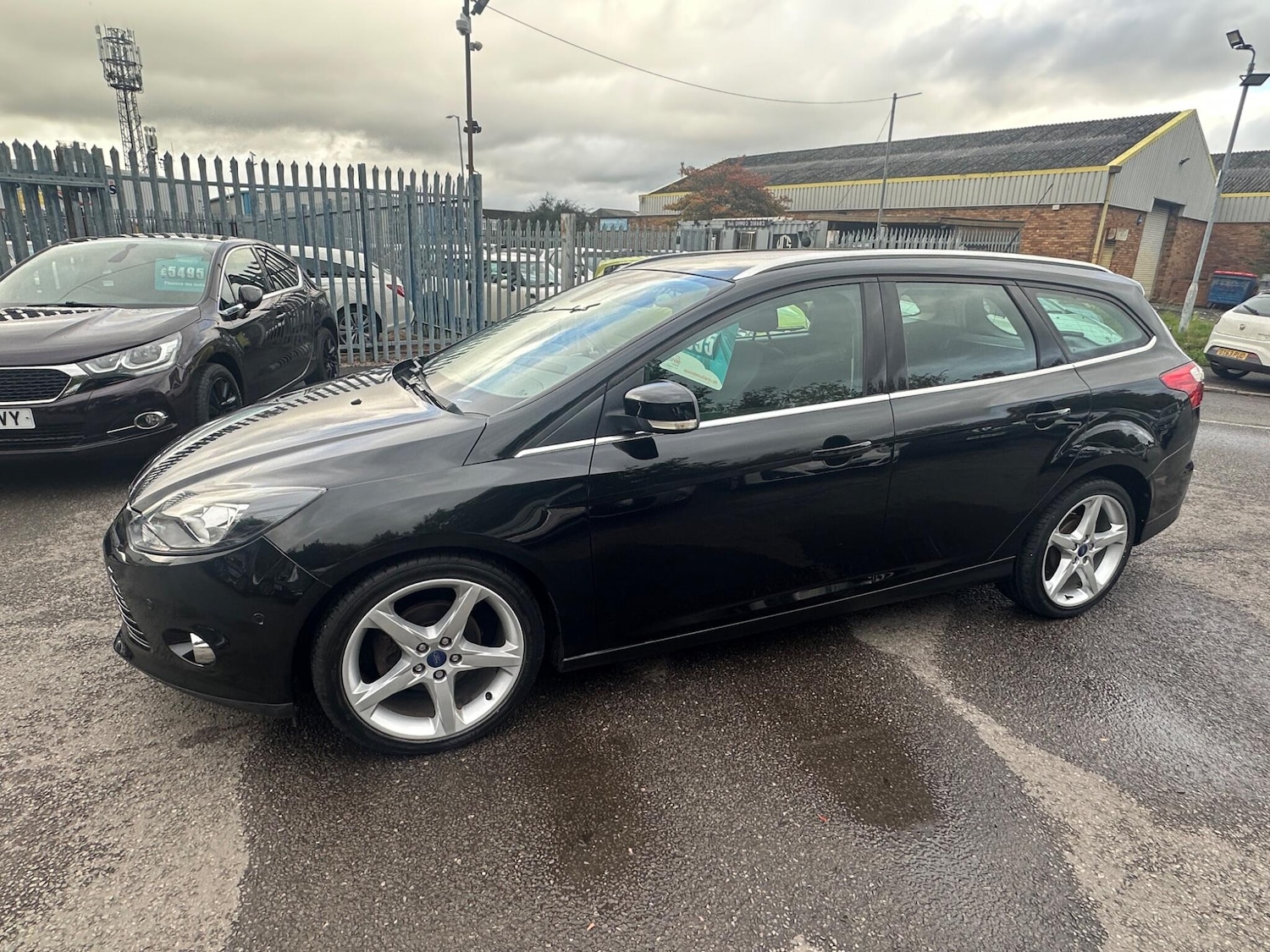 Used Ford Focus 2013 for sale - 75990139: Photo 3