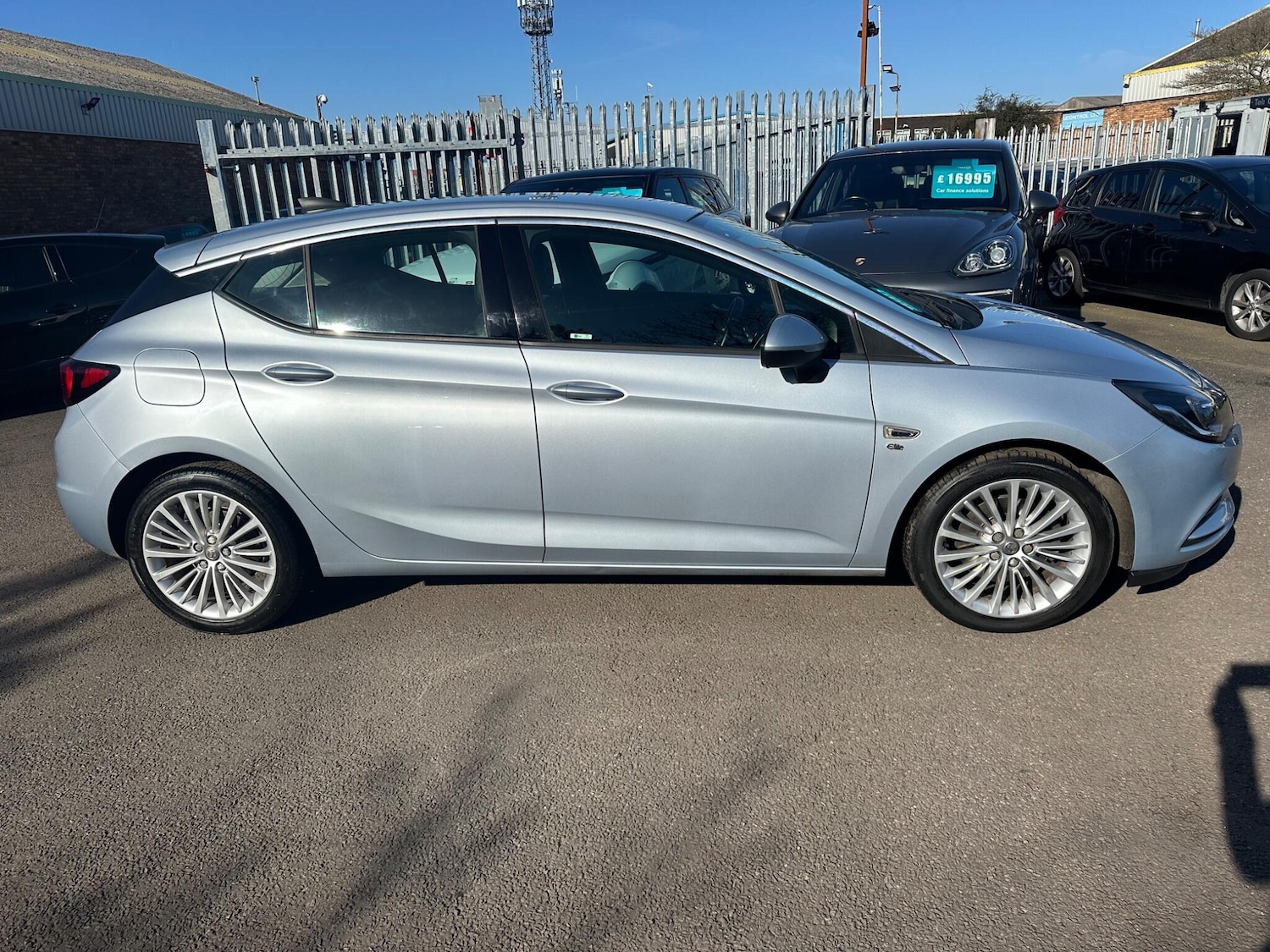 Used Vauxhall Astra 2016 for sale - 77925696: Photo 10