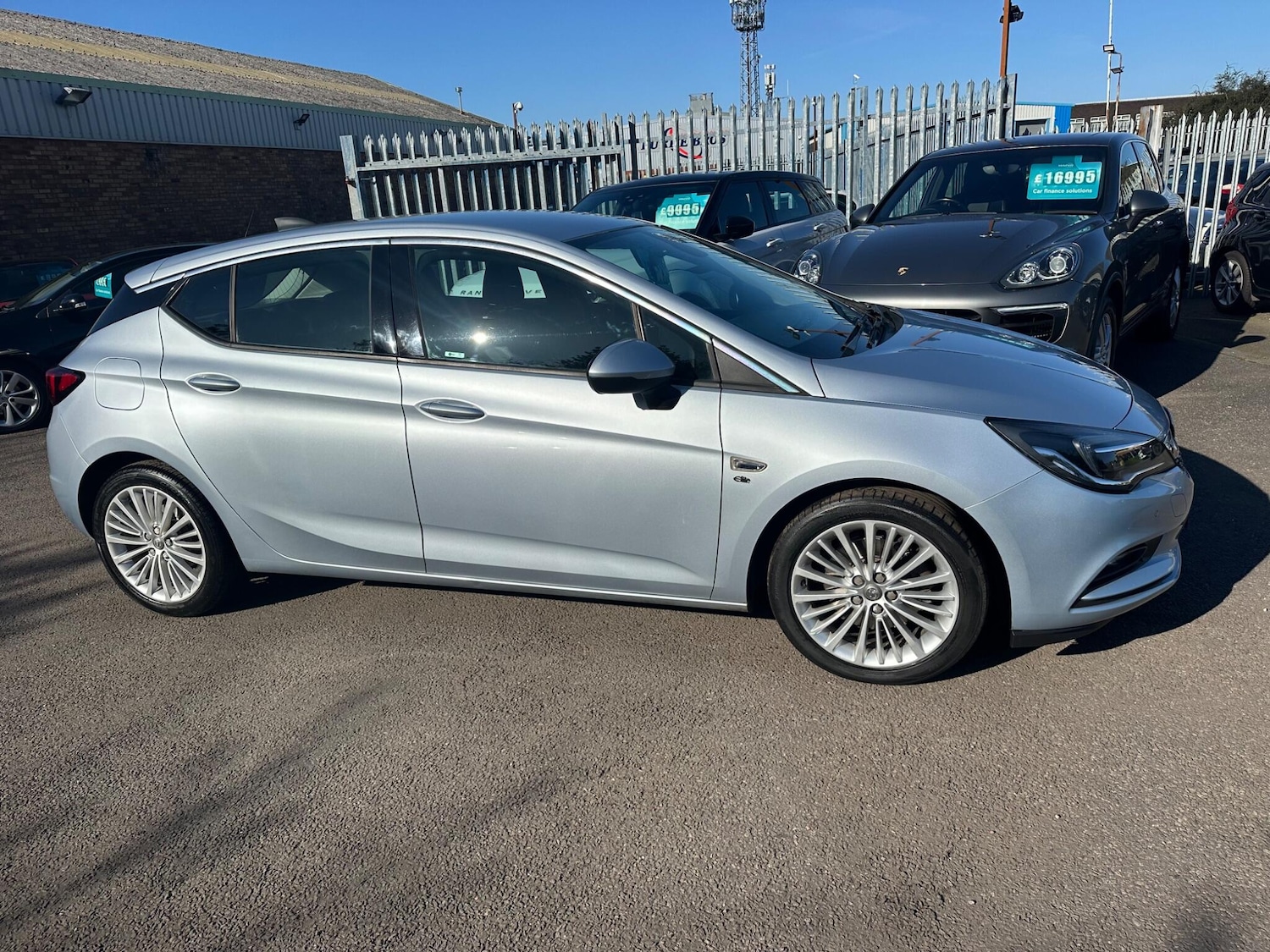 Used Vauxhall Astra 2016 for sale - 77925696: Photo 13