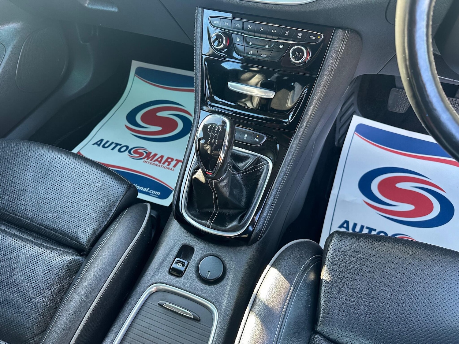 Used Vauxhall Astra 2016 for sale - 77925696: Photo 24