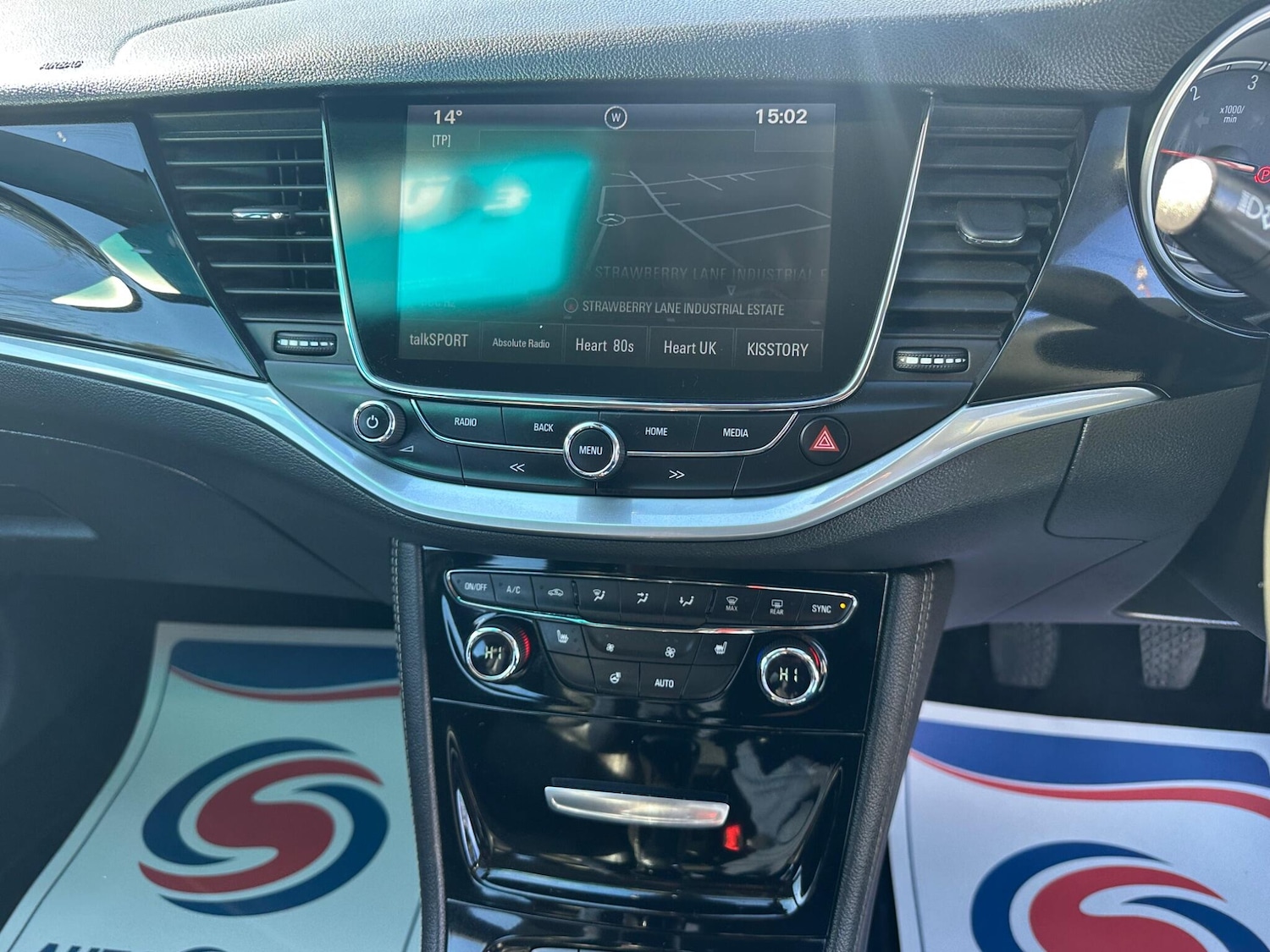 Used Vauxhall Astra 2016 for sale - 77925696: Photo 35