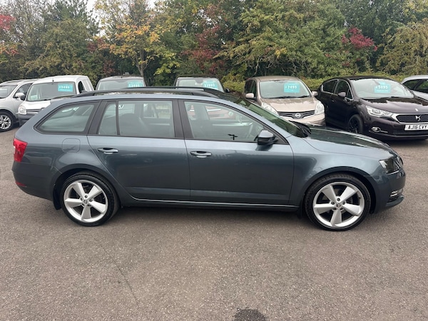 Used Skoda Octavia 2017 for sale - 76227970: Photo 16