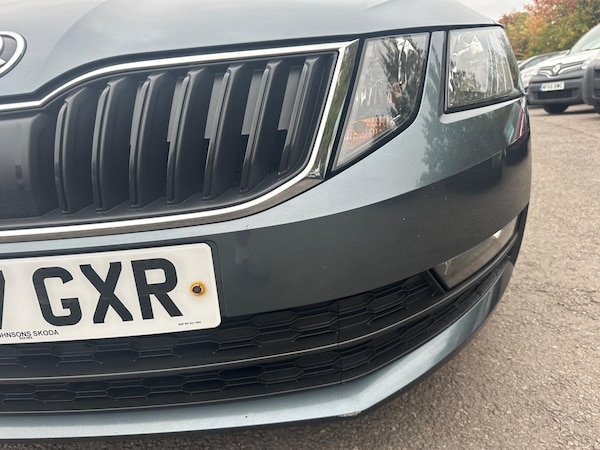 Used Skoda Octavia 2017 for sale - 76227970: Photo 2