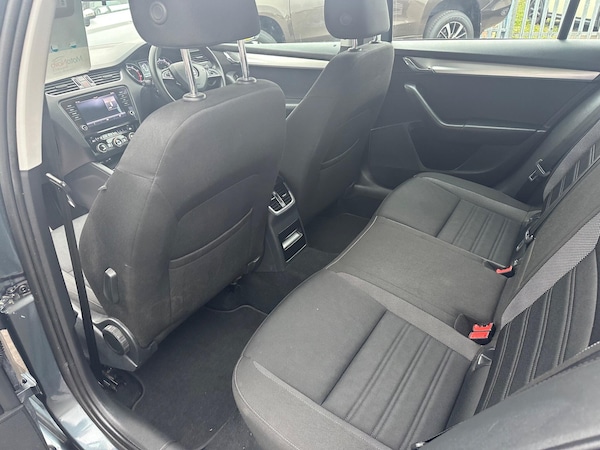 Used Skoda Octavia 2017 for sale - 76227970: Photo 32