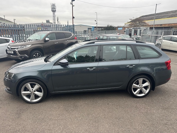 Used Skoda Octavia 2017 for sale - 76227970: Photo 8