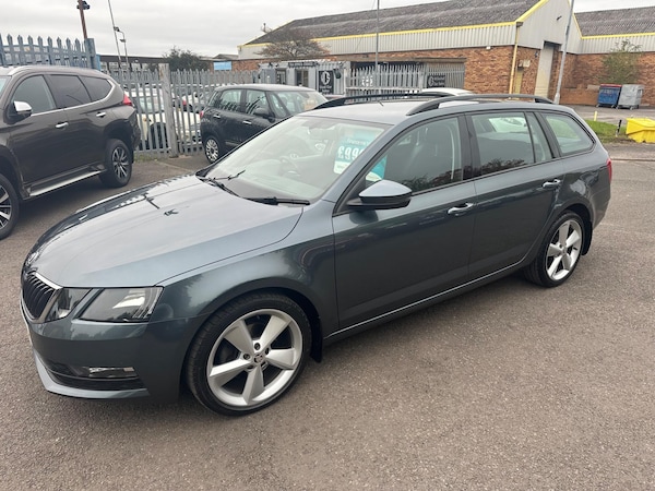 Used Skoda Octavia 2017 for sale - 76227970: Photo 9