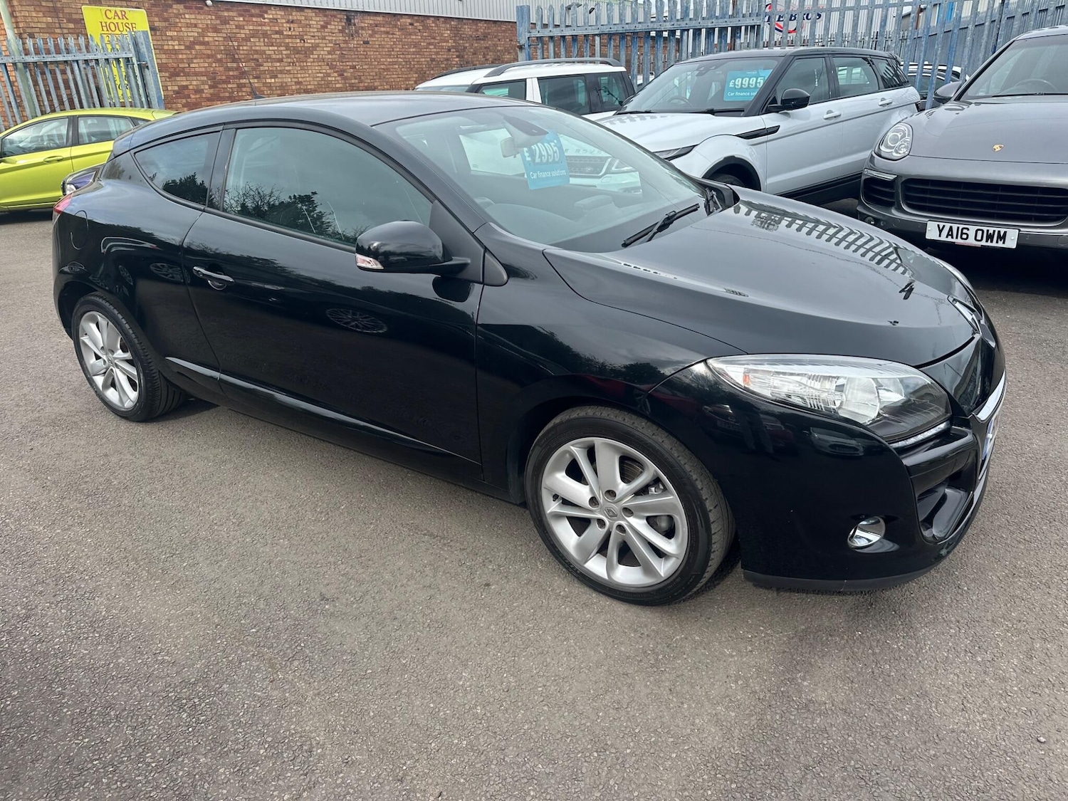 Used Renault Megane 2013 for sale - 78072319: Photo 2