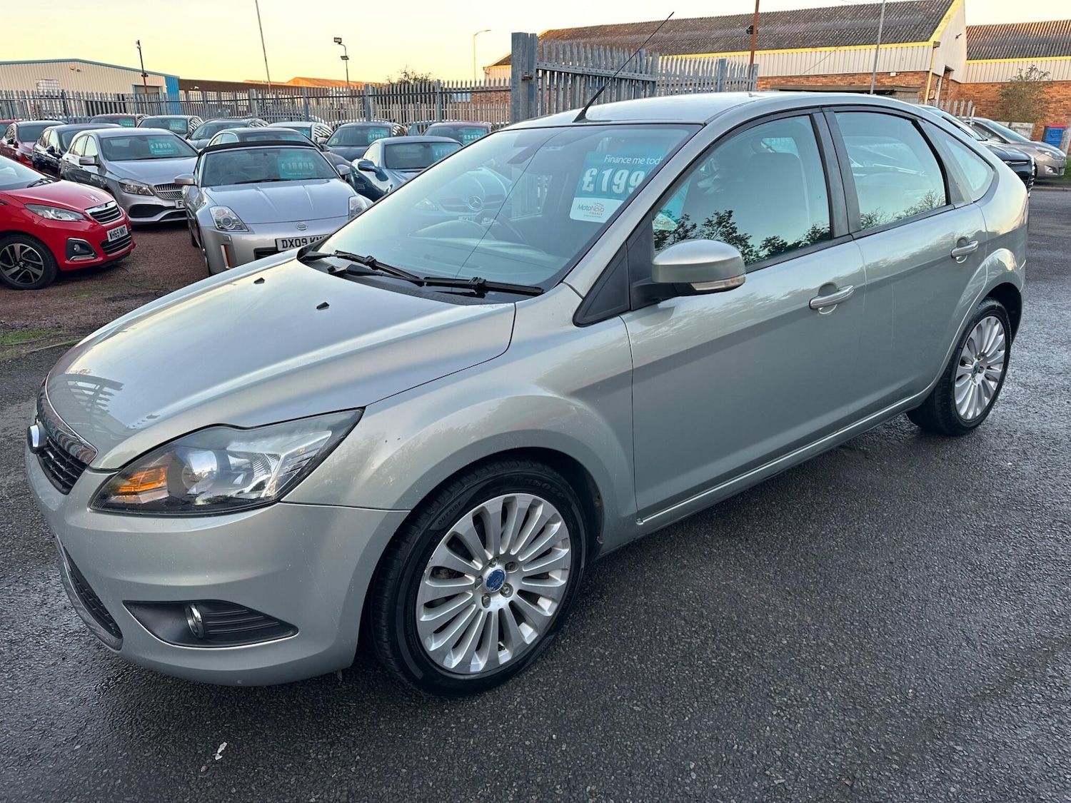 Used Ford Focus 2009 for sale - 76728154: Photo 2