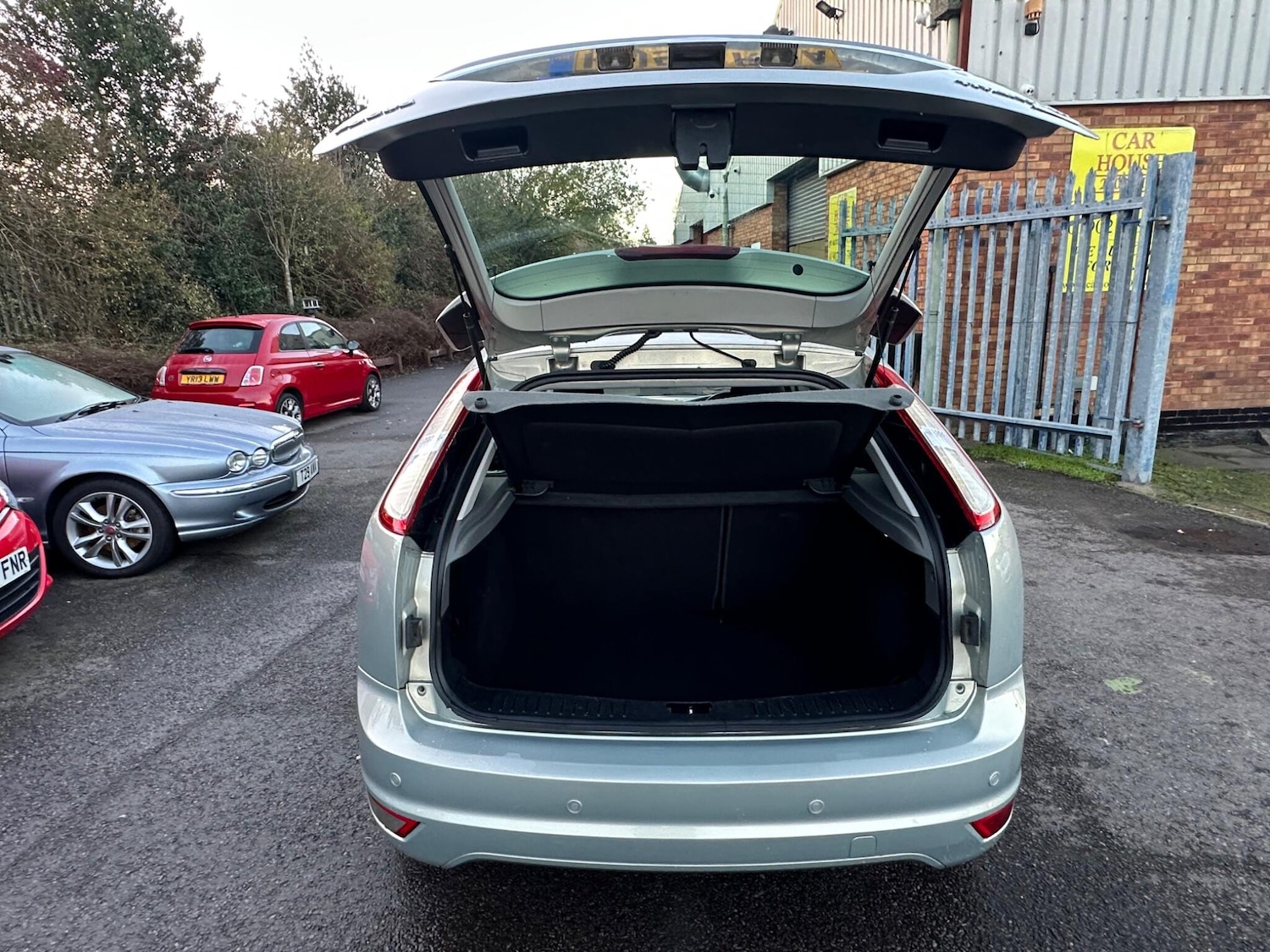 Used Ford Focus 2009 for sale - 76728154: Photo 36