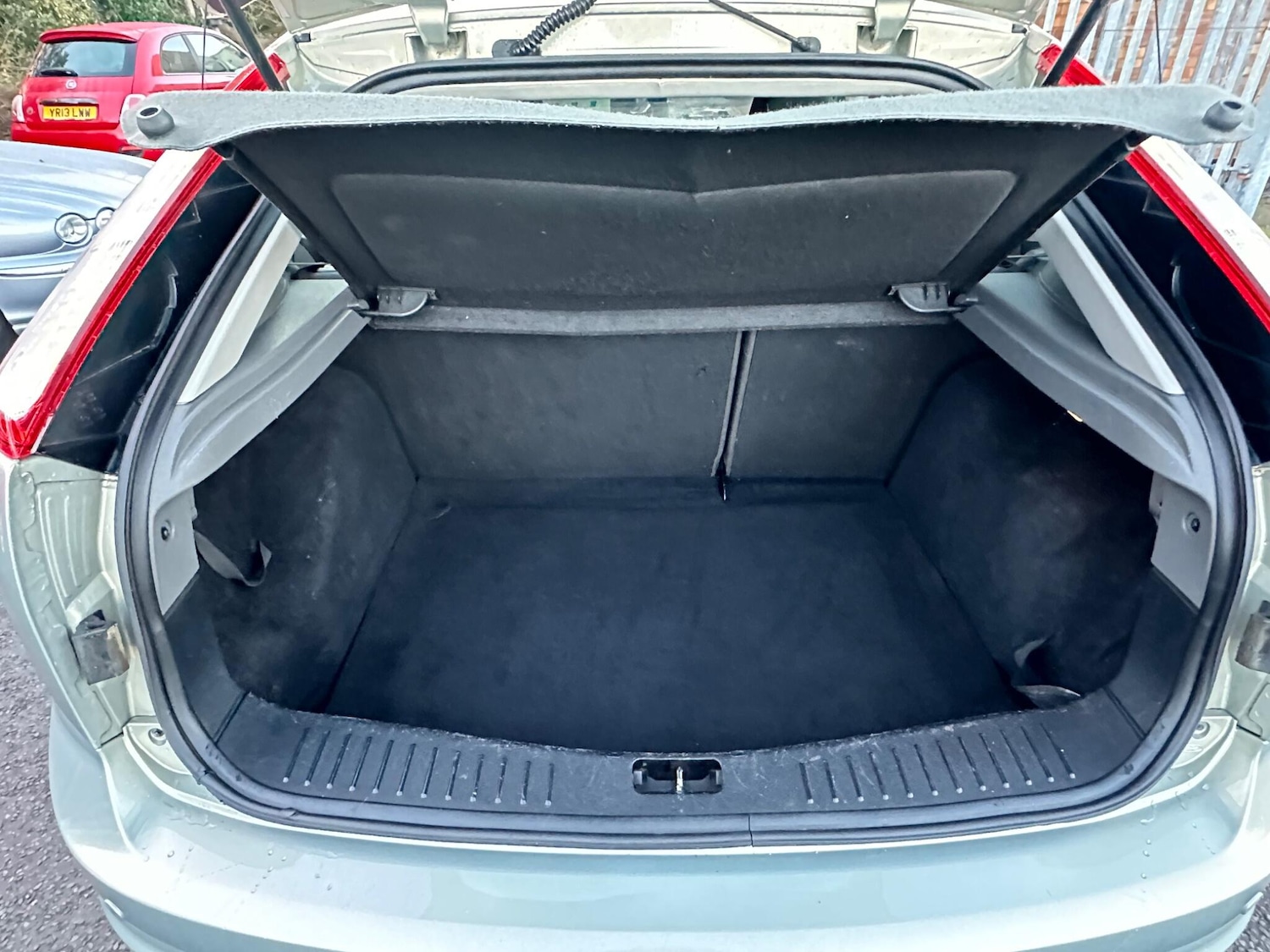 Used Ford Focus 2009 for sale - 76728154: Photo 37