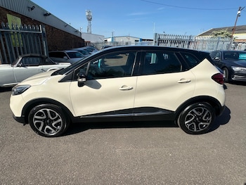 Used Renault Captur 2014 for sale - 78675675: Photo