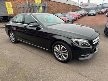 Used Mercedes-Benz C Class 2015 for sale - 77597773: Photo