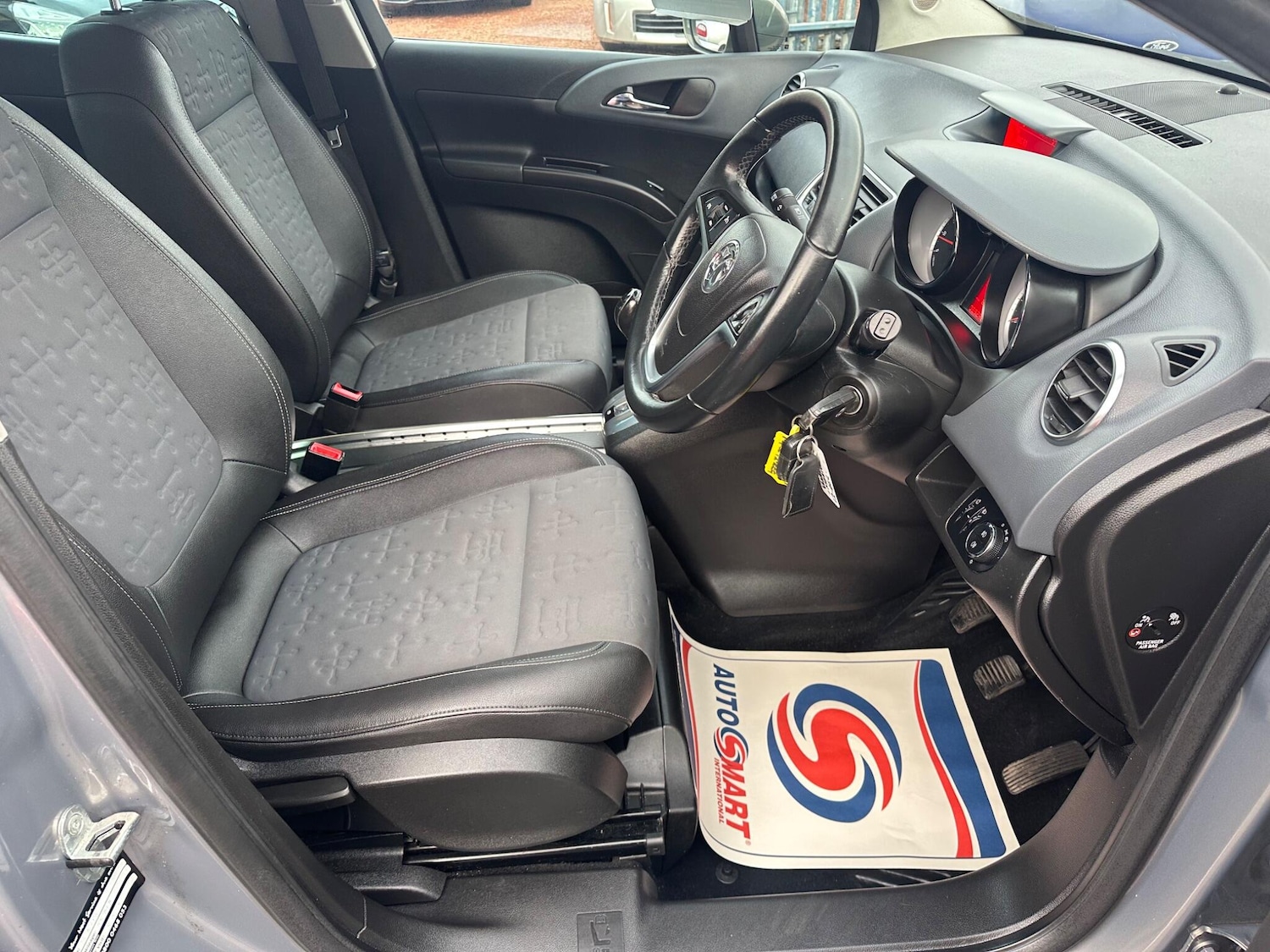 Used Vauxhall Meriva 2012 for sale - 77229490: Photo 5