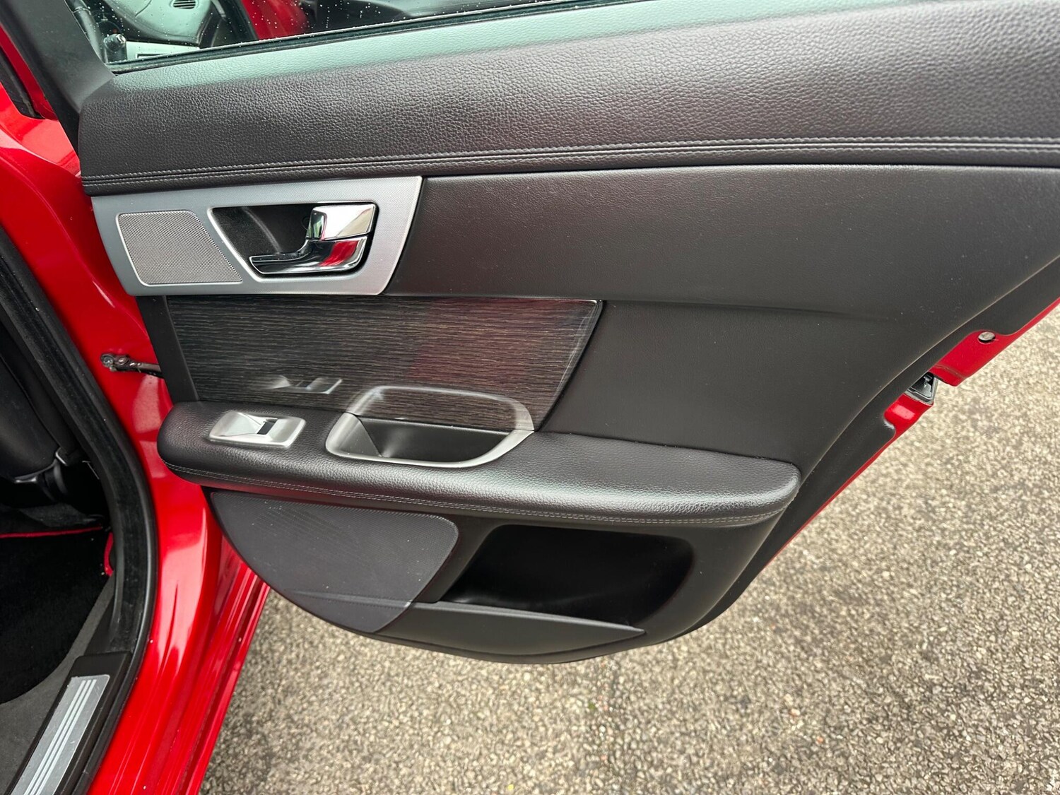 Used Jaguar XF 2015 for sale - 76408555: Photo 26