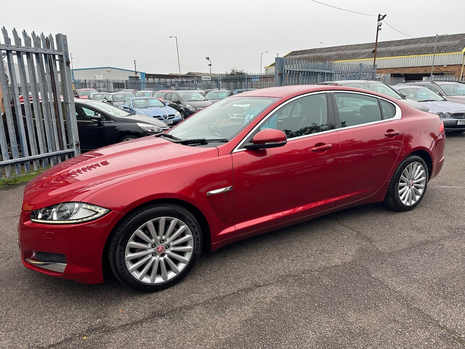Used Jaguar XF 2015 for sale - 76408555: Photo 3