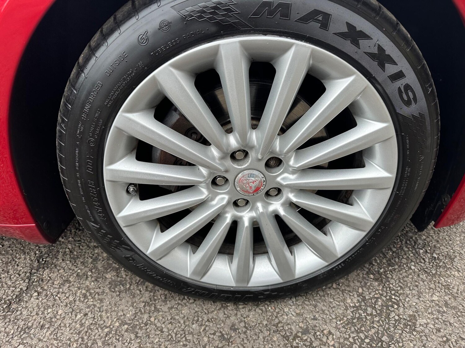 Used Jaguar XF 2015 for sale - 76408555: Photo 32